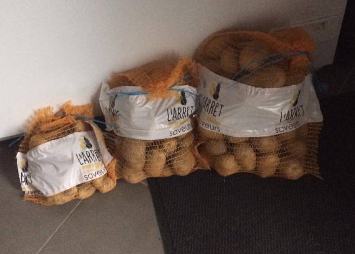 sacs pommes de terre different poids à Cappelle-Brouck